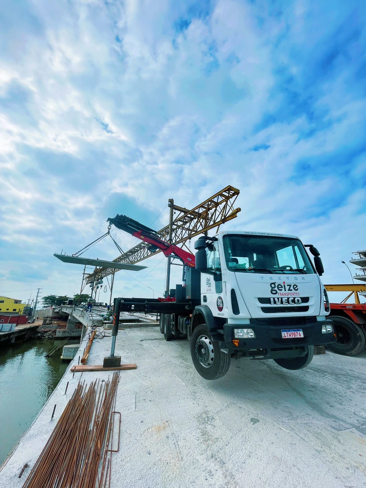 MUNCK PARA OBRAS DE INFRAESTRUTURA